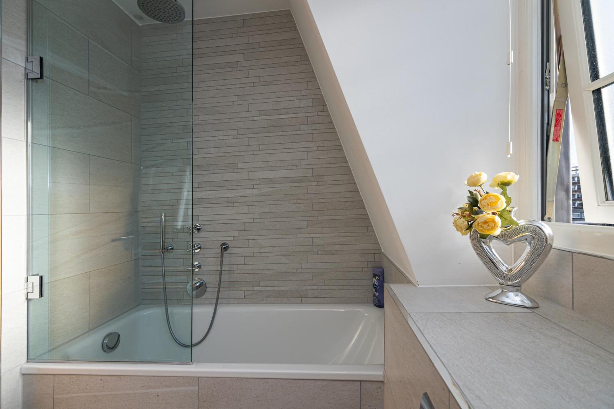 Stunning 1-Bedroom Penthouse In Marble Arch 72 London Luaran gambar